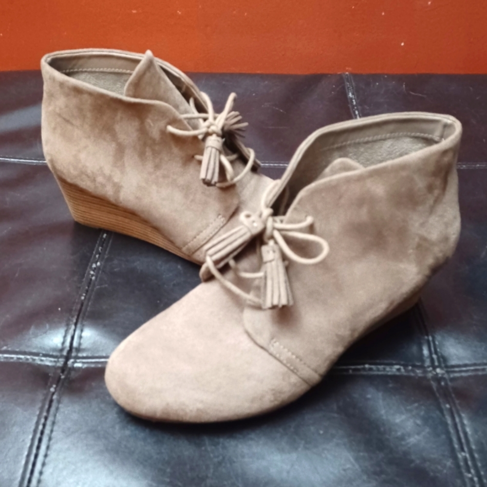 DR.SCHOLL'S WEDGE SHOE, WOMEN'S SZ 8